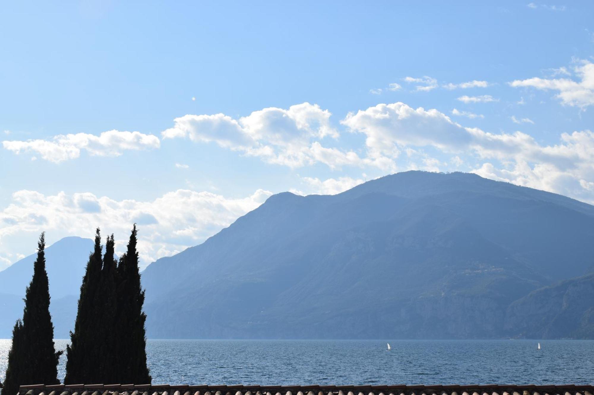 Albergo Al Pescatore Brenzone sul Garda Zewnętrze zdjęcie