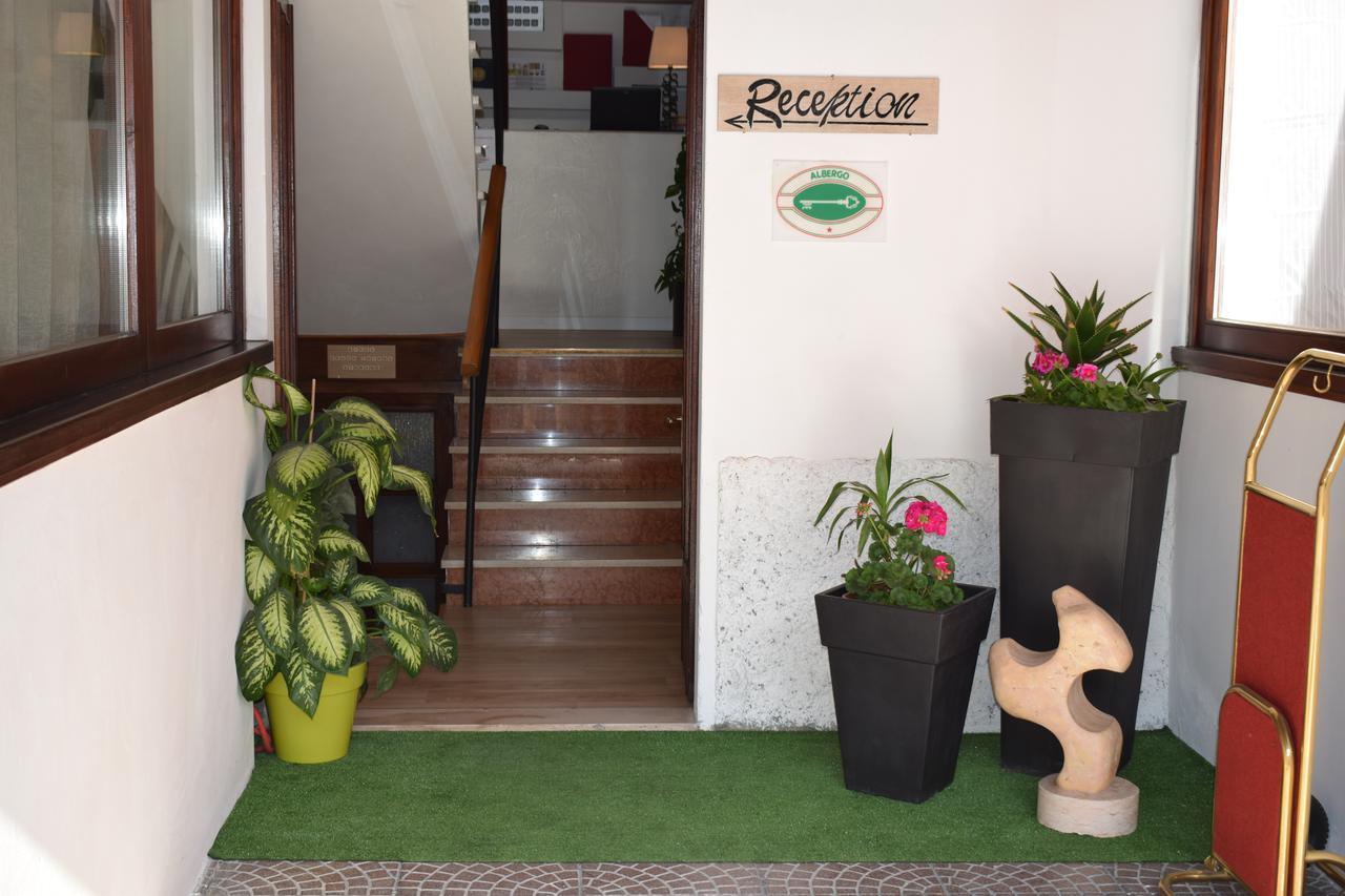 Albergo Al Pescatore Brenzone sul Garda Zewnętrze zdjęcie