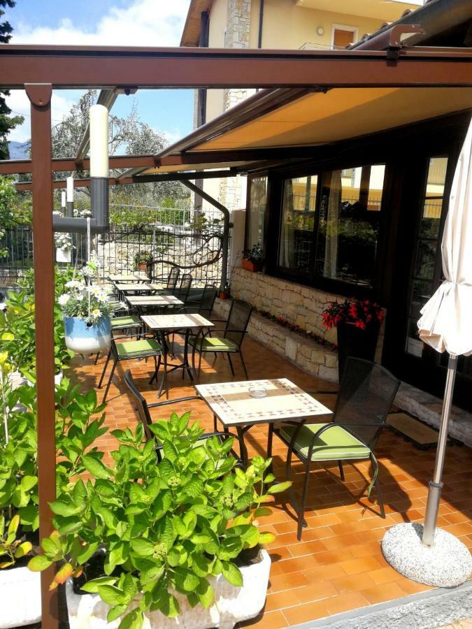Albergo Al Pescatore Brenzone sul Garda Zewnętrze zdjęcie
