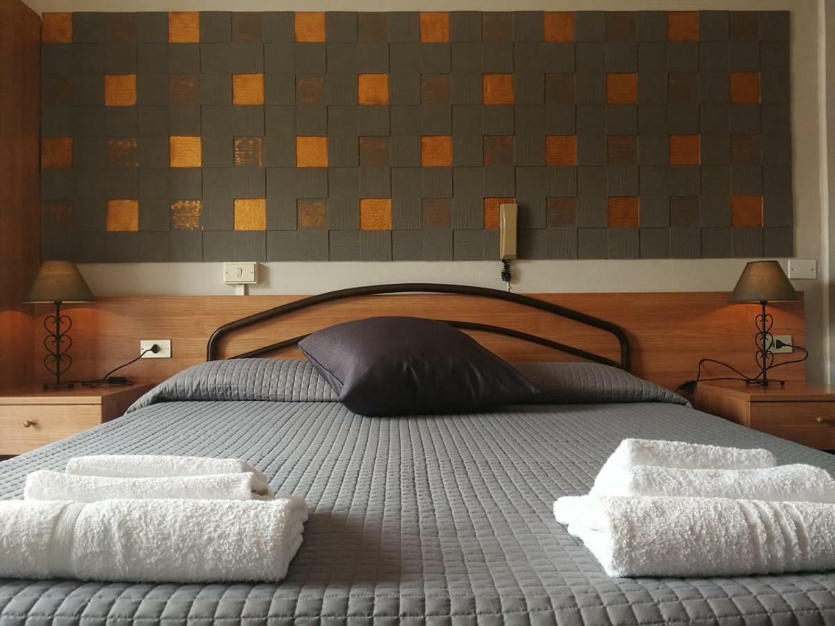 Albergo Al Pescatore Brenzone sul Garda Zewnętrze zdjęcie