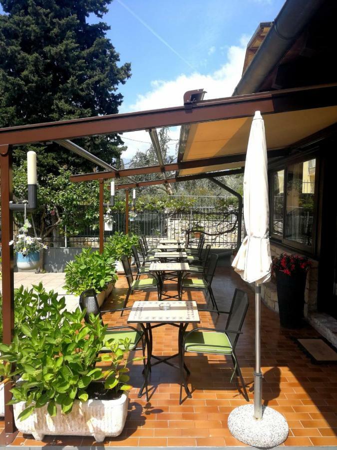 Albergo Al Pescatore Brenzone sul Garda Zewnętrze zdjęcie